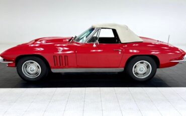 Unknown-Corvette-1965-Rally-Red-Black-2