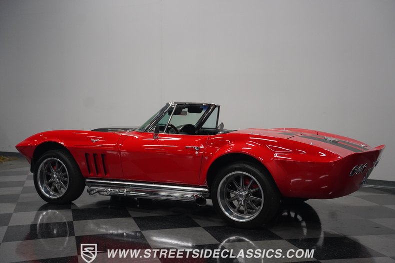 Unknown-Corvette-1965-Rally-Red-Black-22