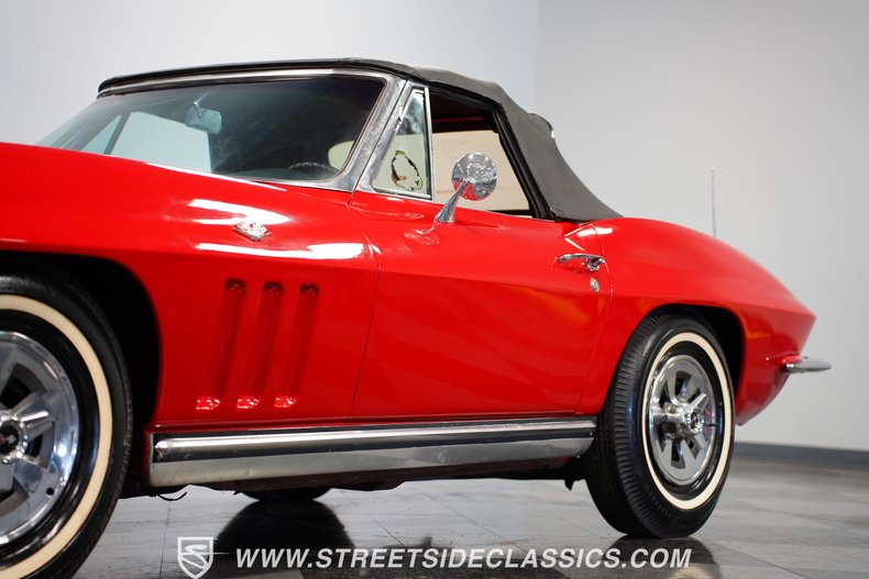 Unknown-Corvette-1965-Rally-Red-Black-24