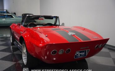Unknown-Corvette-1965-Rally-Red-Black-25