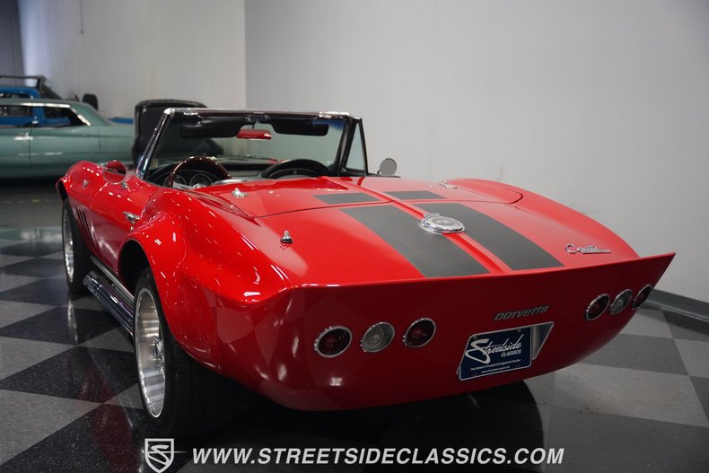 Unknown-Corvette-1965-Rally-Red-Black-25