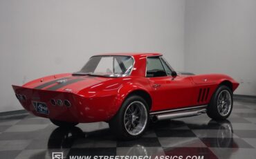 Unknown-Corvette-1965-Rally-Red-Black-27