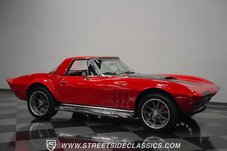 Unknown-Corvette-1965-Rally-Red-Black-30