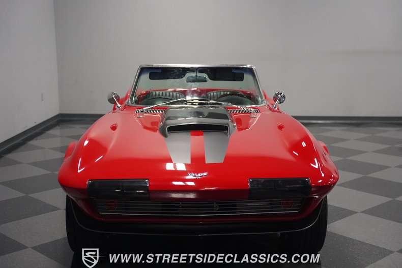 Unknown-Corvette-1965-Rally-Red-Black-33