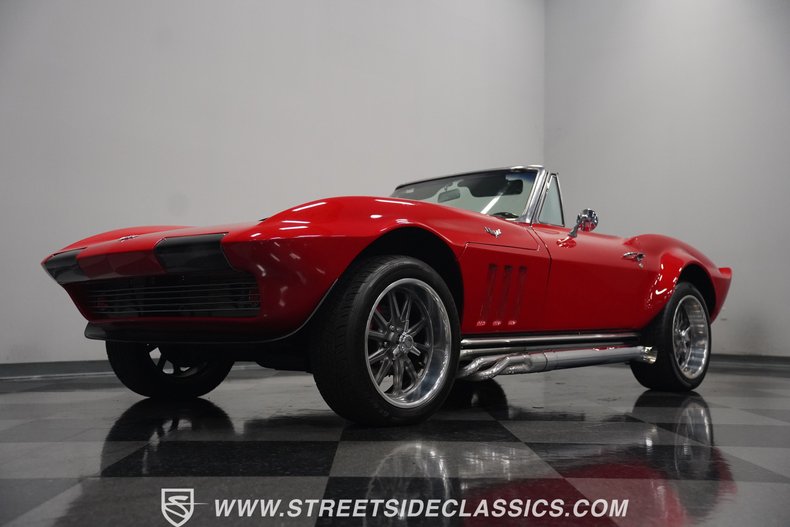 Unknown-Corvette-1965-Rally-Red-Black-36