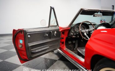 Unknown-Corvette-1965-Rally-Red-Black-36