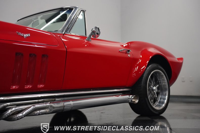 Unknown-Corvette-1965-Rally-Red-Black-37