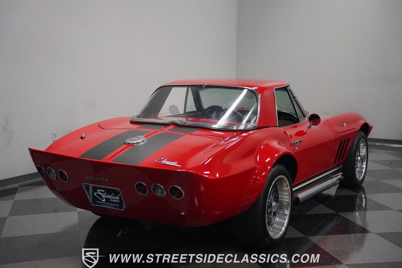 Unknown-Corvette-1965-Rally-Red-Black-39