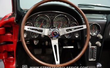 Unknown-Corvette-1965-Rally-Red-Black-39