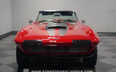 Unknown-Corvette-1965-Rally-Red-Black-4