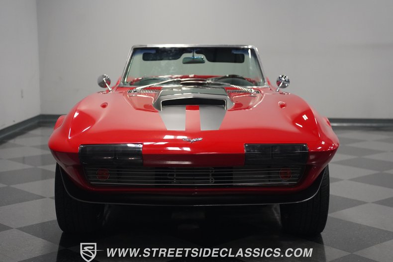 Unknown-Corvette-1965-Rally-Red-Black-4