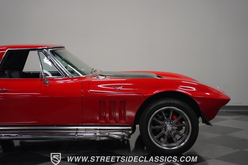 Unknown-Corvette-1965-Rally-Red-Black-44