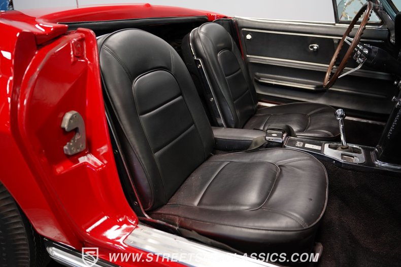 Unknown-Corvette-1965-Rally-Red-Black-45
