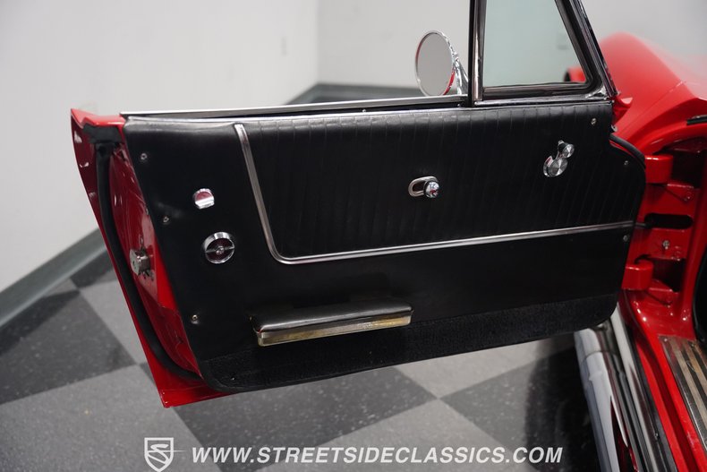 Unknown-Corvette-1965-Rally-Red-Black-9