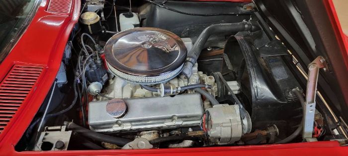 Unknown-Corvette-1965-Red-Black-23
