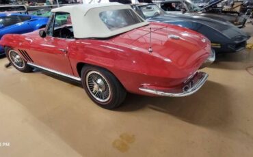Unknown-Corvette-1965-Red-Black-4