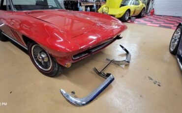 Unknown-Corvette-1965-Red-Black-6
