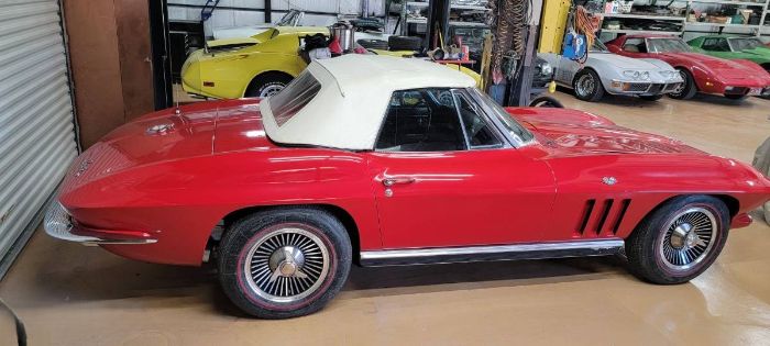 Unknown-Corvette-1965-Red-Black-7