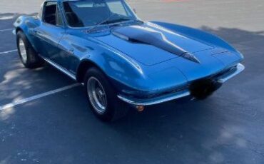 Unknown-Corvette-1966-Blue-Black-Leather-1
