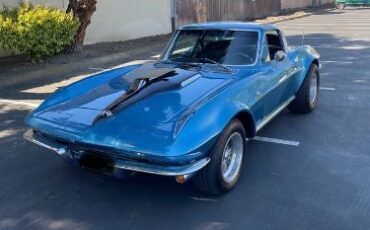 Unknown-Corvette-1966-Blue-Black-Leather-3