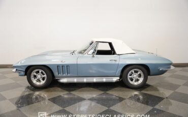 Unknown-Corvette-1966-Laguna-Blue-Black