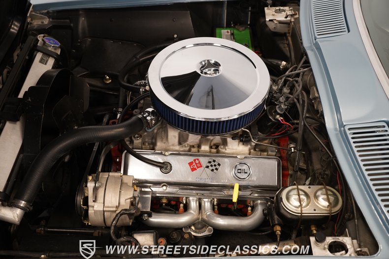 Unknown-Corvette-1966-Laguna-Blue-Black-9