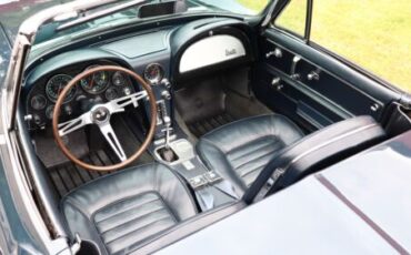 Unknown-Corvette-1966-Laguna-Blue-Dark-Blue-Vinyl-16