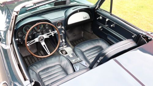 Unknown-Corvette-1966-Laguna-Blue-Dark-Blue-Vinyl-16