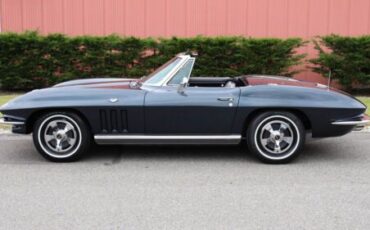 Unknown-Corvette-1966-Laguna-Blue-Dark-Blue-Vinyl-19