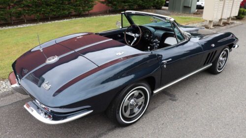 Unknown-Corvette-1966-Laguna-Blue-Dark-Blue-Vinyl-21