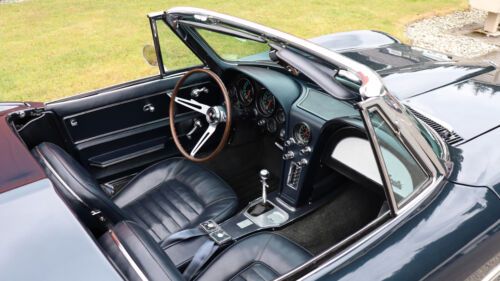 Unknown-Corvette-1966-Laguna-Blue-Dark-Blue-Vinyl-7