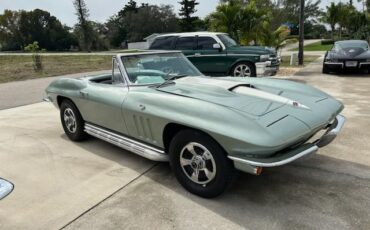 Unknown-Corvette-1966-Mosport-Green-Black-12