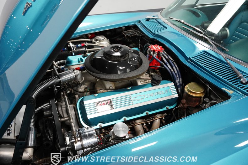 Unknown-Corvette-1966-Nassau-Blue-Blue-1
