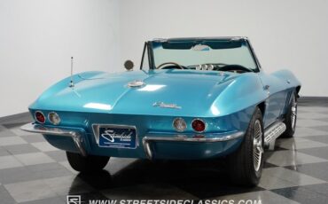 Unknown-Corvette-1966-Nassau-Blue-Blue-14