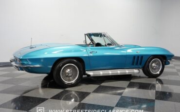 Unknown-Corvette-1966-Nassau-Blue-Blue-16
