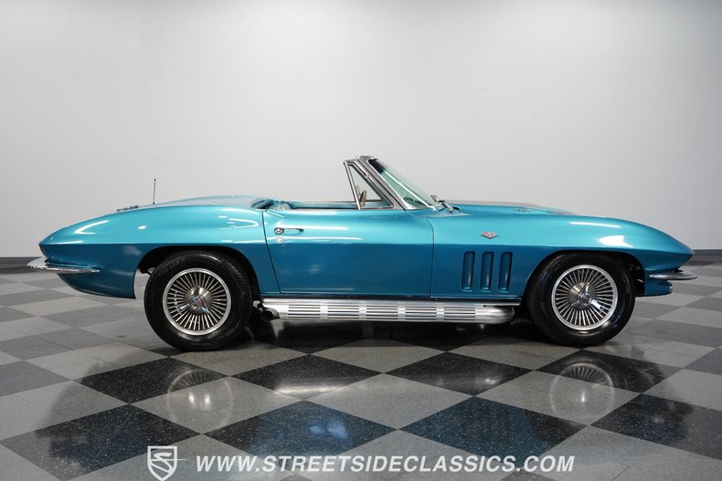 Unknown-Corvette-1966-Nassau-Blue-Blue-17