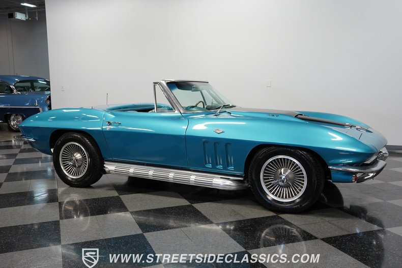 Unknown-Corvette-1966-Nassau-Blue-Blue-18