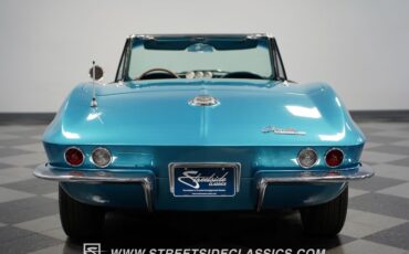 Unknown-Corvette-1966-Nassau-Blue-Blue-28
