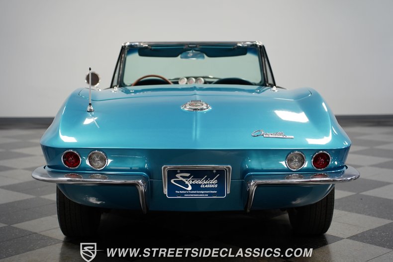 Unknown-Corvette-1966-Nassau-Blue-Blue-28