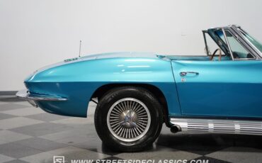 Unknown-Corvette-1966-Nassau-Blue-Blue-32