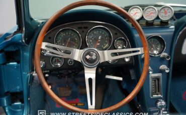 Unknown-Corvette-1966-Nassau-Blue-Blue-39