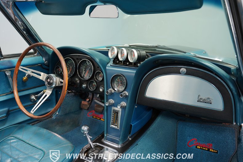 Unknown-Corvette-1966-Nassau-Blue-Blue-49