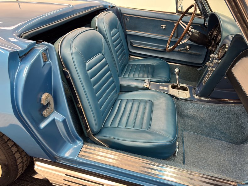 Unknown-Corvette-1966-Nassau-Blue-Bright-Blue-10