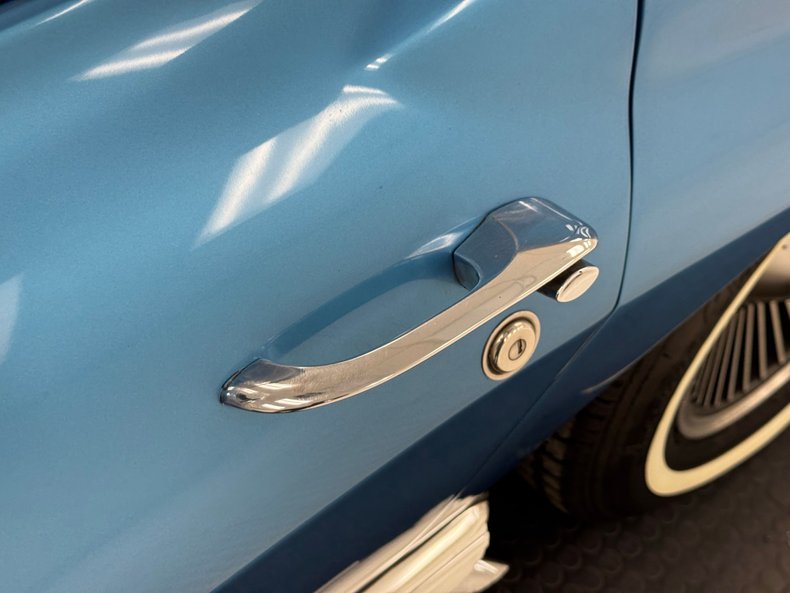 Unknown-Corvette-1966-Nassau-Blue-Bright-Blue-20
