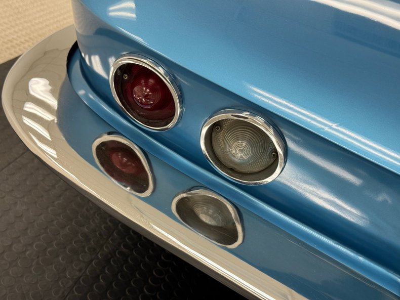 Unknown-Corvette-1966-Nassau-Blue-Bright-Blue-22
