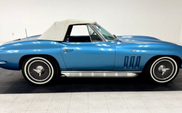 Unknown-Corvette-1966-Nassau-Blue-Bright-Blue-27