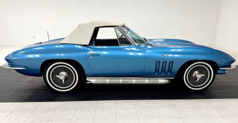 Unknown-Corvette-1966-Nassau-Blue-Bright-Blue-27