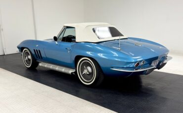 Unknown-Corvette-1966-Nassau-Blue-Bright-Blue-3