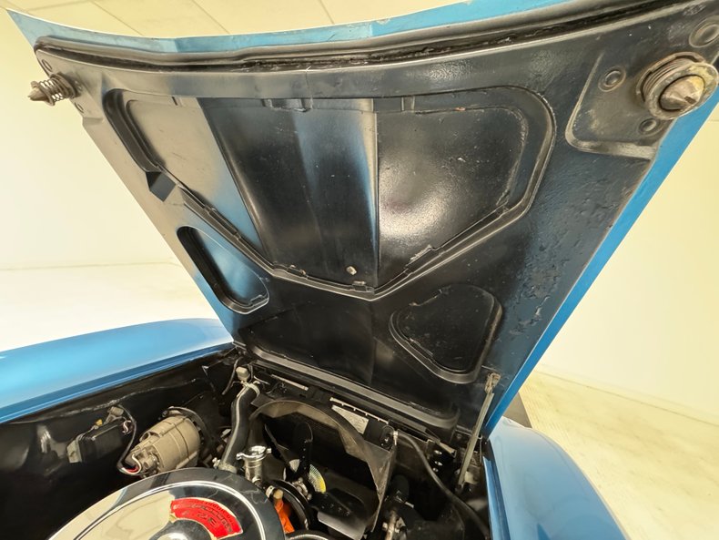 Unknown-Corvette-1966-Nassau-Blue-Bright-Blue-36