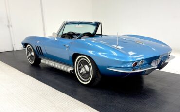 Unknown-Corvette-1966-Nassau-Blue-Bright-Blue-4